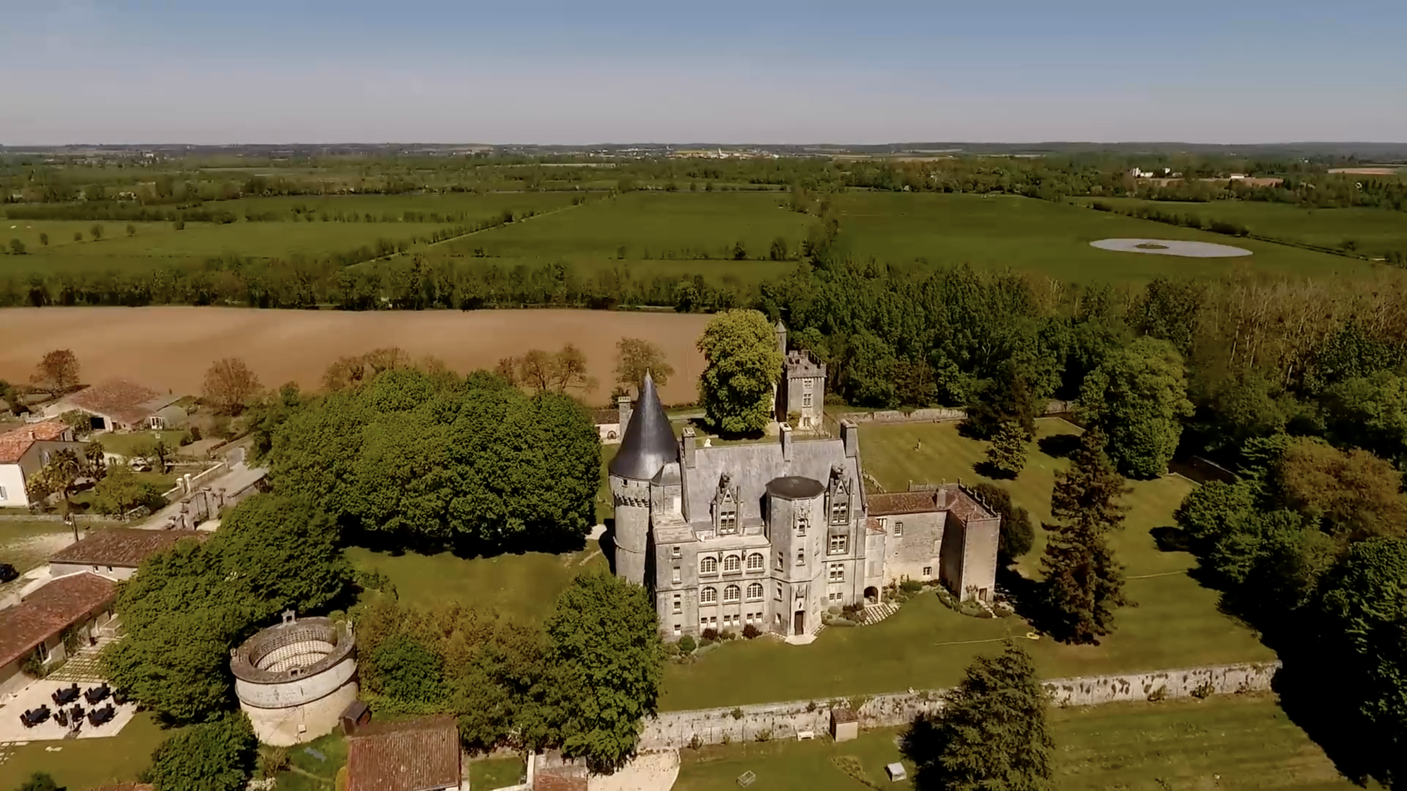 Vidéo du Château de Crazannes